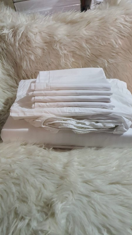 Striped Fitted Bedsheet Set – With Flat Sheet & 4 Pillowcases